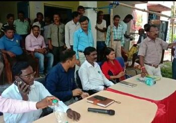 सरायकेला : ईंचागढ़ में प्रशासन का लगा जनता दरबार, जनकल्याणकारी योजनाओं का पहुंचेगा लाभ