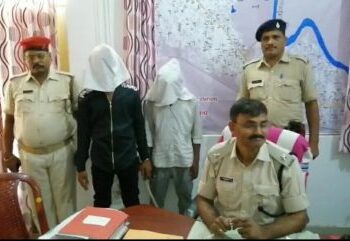 आदित्यपुर : रंगदारी मामले में दो वारंटी गिरफ्तार, न्यायिक अभिरक्षा में भेजे गये
