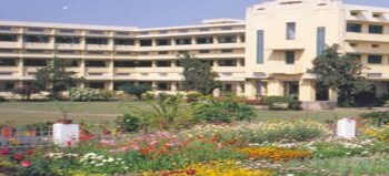 सेक्रेड हार्ट स्कूल का तुगलकी फरमान, स्कूल के प्लैटिनम जुबली कार्यक्रम के लिए अभिभावकों से मांगें 1500 रुपये