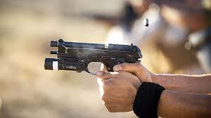 Jamshedpur firing : धातकीडीह में फायरिंग, दो युवक भागे, पुलिस ने पकड़ा