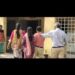 jamshedpur-ladies-beat-her-husband-जमशेदपुर के महिला थाना में पति को पीटते हुए लेकर पहुंची पत्नी, फिर क्या हुआ देखिए पति की पिटाई का live-video