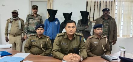 saraikela-kharsawan-police-success-बैंक ऑफ इंडिया से चोरी की घटना का पुलिस ने किया खुलासा, तीन चोर गिरफ्तार saraikela-kharsawan-police-success-बैंक ऑफ इंडिया से चोरी की घटना का पुलिस ने किया खुलासा, तीन चोर गिरफ्तार