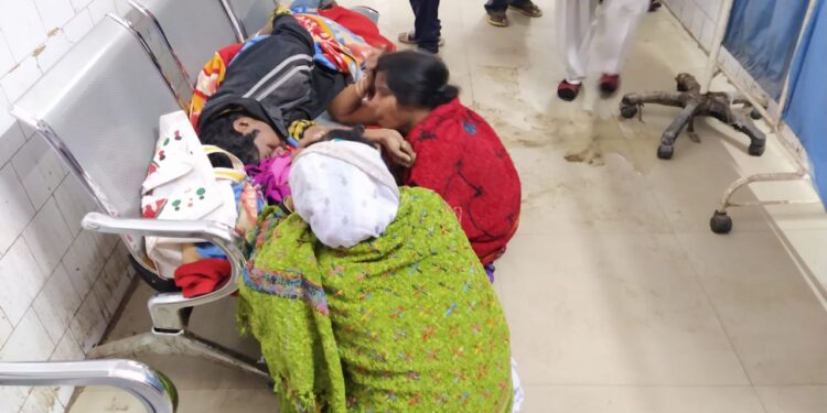 jamshedpur-illegal-liquor-जमशेदपुर में पंचायत चुनाव के मद्देनजर अवैध शराब विक्रेताओं के विरुद्ध चलाया गया छापामारी अभियान, बड़े पैमाने पर भट्ठियां ध्वस्त, शराब जब्त jamshedpur-illegal-liquor-जमशेदपुर में पंचायत चुनाव के मद्देनजर अवैध शराब विक्रेताओं के विरुद्ध चलाया गया छापामारी अभियान, बड़े पैमाने पर भट्ठियां ध्वस्त, शराब जब्त