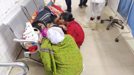 jamshedpur-one-dies-by-drinking-poisonous-liquor-नशेड़ी ने धतुरे का रस और शराब का कॉकटेल बनाकर पी शराब, मौत jamshedpur-one-dies-by-drinking-poisonous-liquor-नशेड़ी ने धतुरे का रस और शराब का कॉकटेल बनाकर पी शराब, मौत