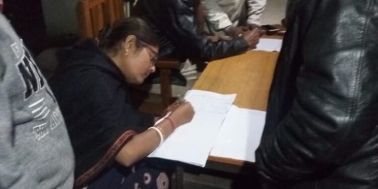 jamshedpur-east-सरयू राय समर्थक के घर पर रघुवर समर्थकों ने घुसकर की मारपीट, महिला व बेटी के साथ छेड़छाड़, तोड़फोड़