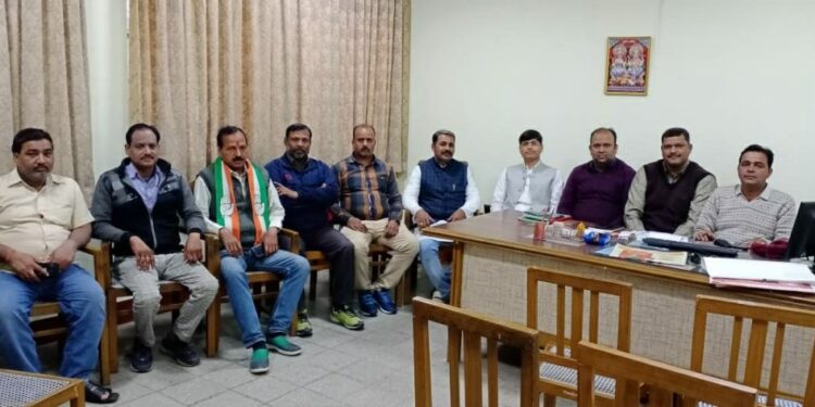 jamshedpur-trade-union-यूथ इंटक ठेका मजदूरों को सड़क सुरक्षा को लेकर करेगा जागरूक, युवा दिवस पर लिया संकल्प