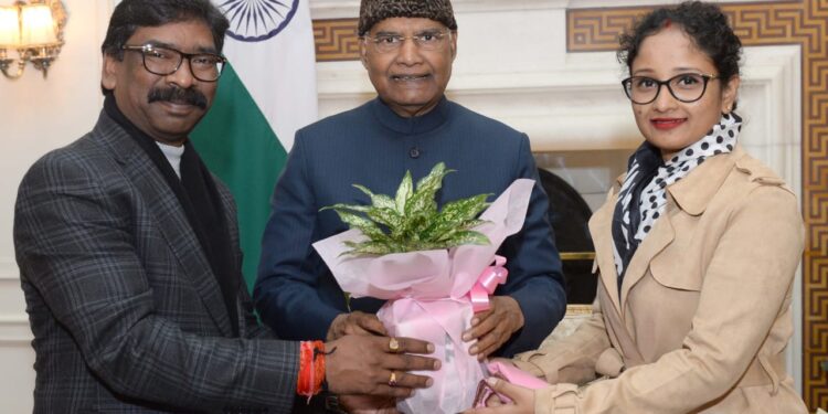 jharkhand-sportsmen-good-news-झारखंड में खिलाड़ियों की होगी सीधी बहाली, 32 खिलाड़ियों को तत्काल होगी बहाली, अगर खेलते हुए घायल हो गये खिलाड़ी तो खर्च उठायेगी झारखंड सरकार, झारखंड गठन के बाद पहली बार खिलाड़ियों के लिए लिया गया ऐतिहासिक फैसला