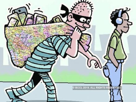 jamshedpur-theft-case-तीरथ करने गया था परिवार, बंद घर से चोरों ने उड़ाए गहने jamshedpur-theft-case-तीरथ करने गया था परिवार, बंद घर से चोरों ने उड़ाए गहने