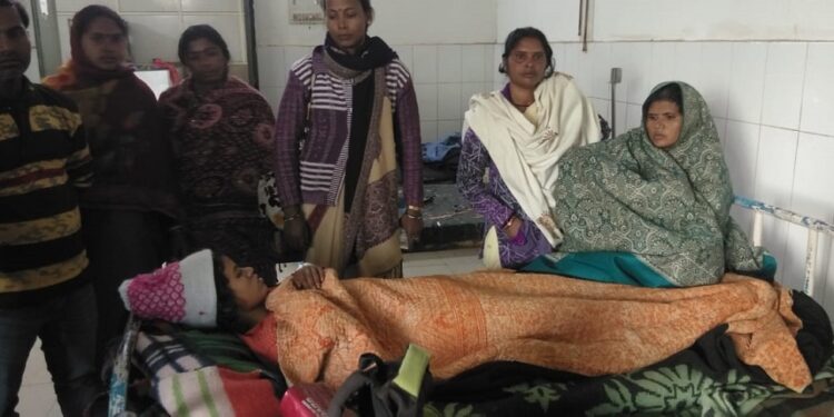 Medininagar : मेदिनीनगर में चमचमाते सीएस ऑफिस में नारकीय शौचालय से कर्मचारी परेशान