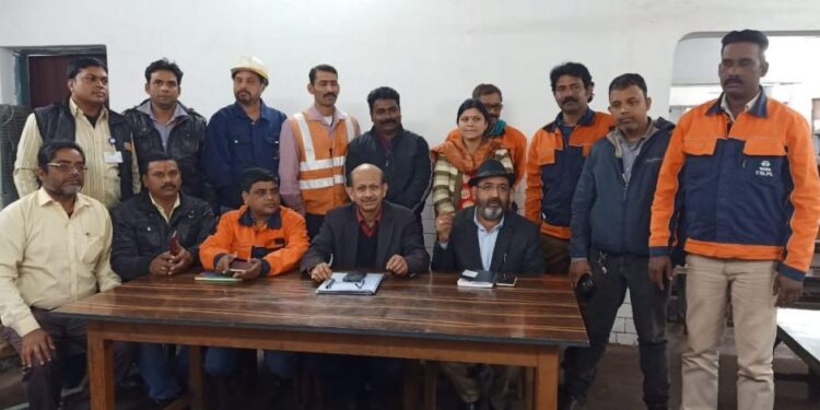 tata-long-product-company-टाटा कामगार यूनियन में बीके डिंडा ने करायी विजय खां की इंट्री, बनाये गये सलाहकार