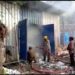 jamshedpur-fire-साकची में प्लास्टिक के गोदाम में लगी आग, लाखों का नुकसान jamshedpur-fire-साकची में प्लास्टिक के गोदाम में लगी आग, लाखों का नुकसान