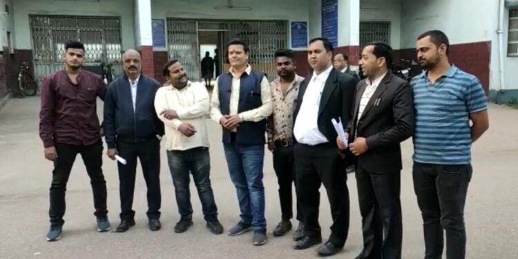 jamshedpur-school-बेल्डीह चर्च स्कूल के मामले में भाजपा व आजसू के प्रवक्ताओं ने सीजेएम कोर्ट में किया सरेंडर, कोर्ट ने दी जमानत, प्रवक्ताओं ने कहा-स्कूल की लड़ाई हर हाल में लड़ेंगे