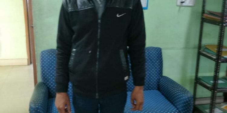 jamshedpur-police-success-बिष्टुपुर से बाइक चोर गिरोह का सदस्य देशी पिस्तौल व कारतूस के साथ गिरफ्तार, बिरसानगर से एक साल से फरार मां-बेटी को पुलिस ने भेजा जेल
