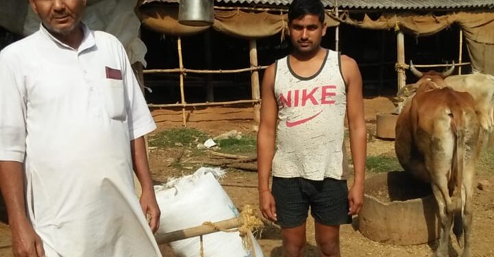 Jamshedpur Rural : चाकुलिया में निकली भारत जोड़ो यात्रा, जिलाध्यक्ष और जिला महामंत्री ने बिरसा मुंडा की प्रतिमा पर किया माल्यार्पण