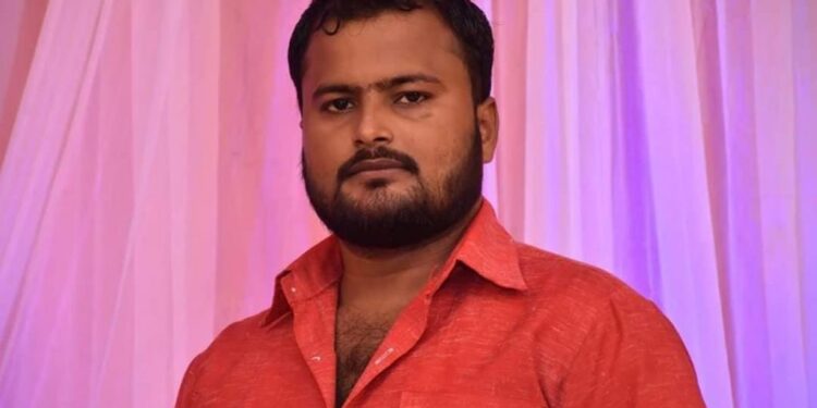 saraikela-young-leader-suicide-आदित्यपुर में इंटक नेता ऋषिकेश तिवारी ने की आत्महत्या, पत्नी के केस से था प्रताड़ित