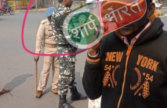 jamshedpur-police-जमशेदपुर पुलिस पर पहले सलमान अब इरफान लगा रहा दाग, टाइगर मोबाइल की गुंडागर्दी, बिना हेलमेट बाइक सवार के साथ की मारपीट