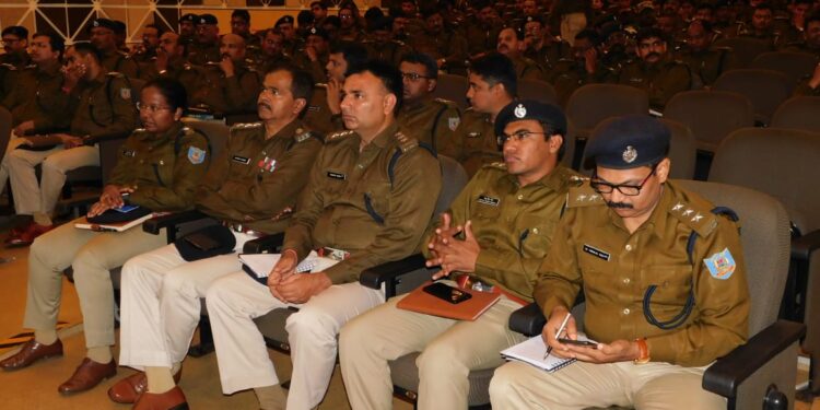 jamshedpur-police-success-बर्मामाइंस पुलिस का छापा, दो देशी कट्टा और जिंदा कारतूस के साथ दो गिरफ्तार, गोविंदपुर घर से मिले बड़े पैमाने पर कारतूस jamshedpur-police-success-बर्मामाइंस पुलिस का छापा, दो देशी कट्टा और जिंदा कारतूस के साथ दो गिरफ्तार, गोविंदपुर घर से मिले बड़े पैमाने पर कारतूस