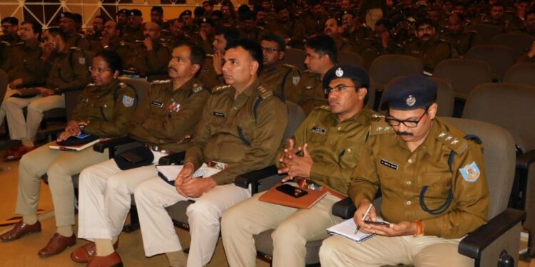 jharkhand-police-विदेशों की तर्ज पर जमशेदपुर, पश्चिम सिंहभूम और सरायकेला-खरसावां में इमरजेंसी नंबर ”112” बहाल, बस डाल करें 112 और आपकी समस्या का होगा निदान, जाने कैसे होगा 112 का इस्तेमाल jharkhand-police-विदेशों की तर्ज पर जमशेदपुर, पश्चिम सिंहभूम और सरायकेला-खरसावां में इमरजेंसी नंबर ”112” बहाल, बस डाल करें 112 और आपकी समस्या का होगा निदान, जाने कैसे होगा 112 का इस्तेमाल