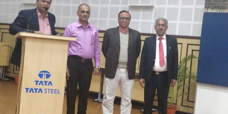 tata-steel-employees-retirement-टाटा स्टील में एक साथ 115 कर्मचारी रिटायर, चार दोस्तों ने स्कूल में साथ पढ़ाई की, अब साथ ही रिटायर कर गये, जानिये पूरी दिलचस्प दोस्ती की कहानी tata-steel-employees-retirement-टाटा स्टील में एक साथ 115 कर्मचारी रिटायर, चार दोस्तों ने स्कूल में साथ पढ़ाई की, अब साथ ही रिटायर कर गये, जानिये पूरी दिलचस्प दोस्ती की कहानी