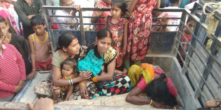 jamshedpur-accident-मानगो में बिल्डिंग के सातवें तल्ले से गिरकर पेंटिग मिस्त्री की मौत, मुआवजे को लेकर हंगामा