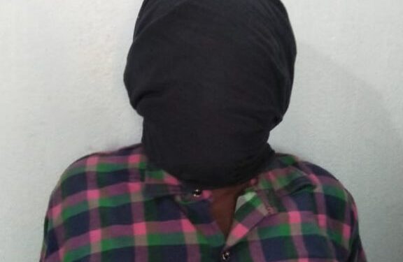 west-singhbhum-police-success-पश्चिम सिंहभूम पुलिस ने अपराधी को पकड़ा, कई मामले में था फरार west-singhbhum-police-success-पश्चिम सिंहभूम पुलिस ने अपराधी को पकड़ा, कई मामले में था फरार