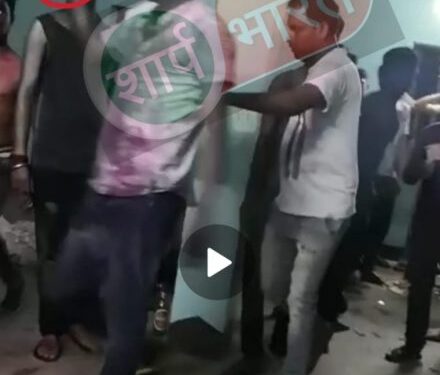 jamshedpur-crime-कदमा में युवक ने लहराया पिस्तौल, कैमरा में कैद हुआ अपराध, देखिए पिस्तौल लहराने का-video jamshedpur-crime-कदमा में युवक ने लहराया पिस्तौल, कैमरा में कैद हुआ अपराध, देखिए पिस्तौल लहराने का-video