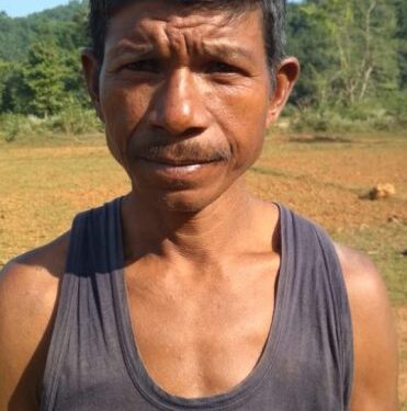 पश्चिमी सिंहभूम : आनंदपुर की हरता पंचायत के गुंडरी के ग्रामीण मुंडा नमन बुढ़ की नक्सलियों ने की गला रेत कर हत्या पश्चिमी सिंहभूम : आनंदपुर की हरता पंचायत के गुंडरी के ग्रामीण मुंडा नमन बुढ़ की नक्सलियों ने की गला रेत कर हत्या