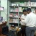 jamshedpur-fraud-in-the-name-of-corona-virus-जमशेदपुर में नकली सैनिटाइजर व फेनाइल का पूरे झारखंड में हो रहा सप्लाइ, बर्मामाइंस से छापामारी का दायरा जुगसलाई तक बढ़ा, मिला नकली सैनिटाइजर का बड़ा गोदाम, नकली सैनिटाइजर की सप्लाइ कर रहा था जुगसलाई का दवा कारोबारी, हजारों के डुप्लीकेट सैनिटाइजर-हैंडवाश जब्त-video