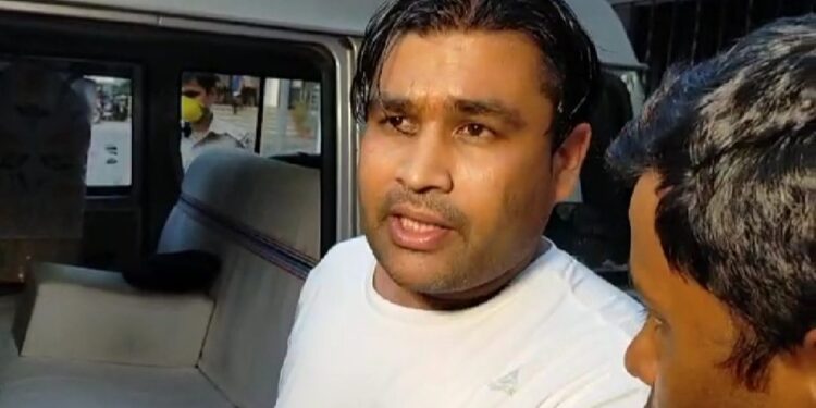 breaking-jamshedpur-congress-leader-arrested-जमशेदपुर के कांग्रेसी नेता राकेश साहू व बलदेव गिरफ्तार, तबलीग जमात के मोहम्मद साद खानदलवी के खिलाफ की थी फेसबुक पर भड़काऊ पोस्ट, देखिये गिरफ्तारी के बाद का-video breaking-jamshedpur-congress-leader-arrested-जमशेदपुर के कांग्रेसी नेता राकेश साहू व बलदेव गिरफ्तार, तबलीग जमात के मोहम्मद साद खानदलवी के खिलाफ की थी फेसबुक पर भड़काऊ पोस्ट, देखिये गिरफ्तारी के बाद का-video