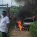saraikela-burning-car-सरायकेला में चलती कार में लगी आग-video saraikela-burning-car-सरायकेला में चलती कार में लगी आग-video