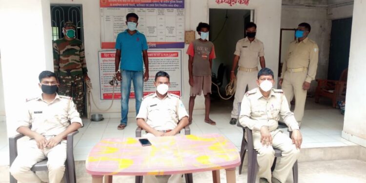 west-singhbhum-crime : दुष्कर्म के आरोप में एक गिरफ्तार, तो दूसरा महिला से छेड़खानी और मारपीट करने के आरोप में धराया, जगन्नाथपुर पुलिस ने दोनों को भेजा जेल west-singhbhum-crime : दुष्कर्म के आरोप में एक गिरफ्तार, तो दूसरा महिला से छेड़खानी और मारपीट करने के आरोप में धराया, जगन्नाथपुर पुलिस ने दोनों को भेजा जेल