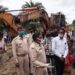 jamshedpur-potka-mining-protest-जमशेदपुर में नये खदान को लीज देने का विरोध, पोटका में ग्रामीणों ने खनन को रोका, ग्रामीणों ने कहा-आबू आ हातू रे-आबुआ राज
