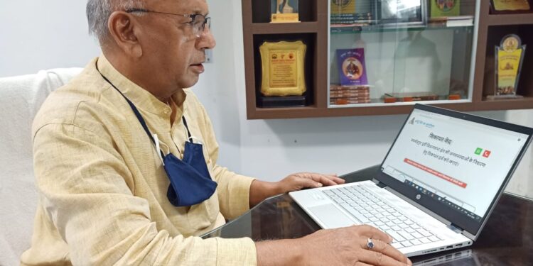 jamshedpur-east-mla-saryu-roy-जमशेदपुर पूर्वी के विधायक सरयू राय से शिकायत व परेशानी बताना हुआ और आसान, अब ऑनलाइन कर सकते है शिकायत, टोलफ्री नंबर जारी, होगी कार्रवाई