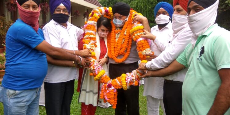 jamshedpur-hotel-alcor-जमशेदपुर होटल अलकोर के मालिक राजीव दुग्गल समेत 7 आरोपी 73 दिनों बाद जेल से बाहर आये, राजीव दुग्गल ने कहा-हम निर्दोष है, ऑफिस खोलना जरूरी है-video
