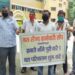 jamshedpur-bus-employees-जमशेदपुर में लॉकडाउन से बस मालिकों के साथ-साथ कर्मचारियों का बुरा हाल, जीना दुश्वार