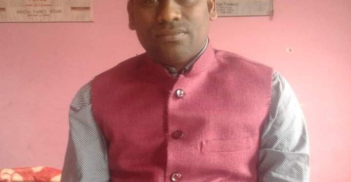 saraikela-crime-मृत व्यक्ति को जिंदा बताकर लाखों रुपए सरकार का लेने वाला चांडिल से गिरफ्तार