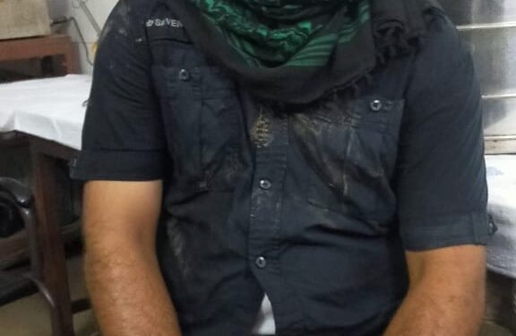 jamshedpur-crime-breaking-आजादनगर के युवक को मुख्य सड़क पर युवकों ने मारी गोली, युवक की हालत गंभीर-video