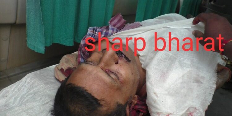 jamshedpur-ghatshila-jail-murder-घाटशिला जेल में दो पुलिसकर्मियों में देर रात हुई भिड़ंत, हवलदार को कुल्हाड़ी से सिपाही ने ही मौत के घाट उतारा, एक सिपाही घायल, हमलावर सिपाही गिरफ्तार, उसी जेल में अब बंदी बना, जहां की सुरक्षा संभालता था jamshedpur-ghatshila-jail-murder-घाटशिला जेल में दो पुलिसकर्मियों में देर रात हुई भिड़ंत, हवलदार को कुल्हाड़ी से सिपाही ने ही मौत के घाट उतारा, एक सिपाही घायल, हमलावर सिपाही गिरफ्तार, उसी जेल में अब बंदी बना, जहां की सुरक्षा संभालता था