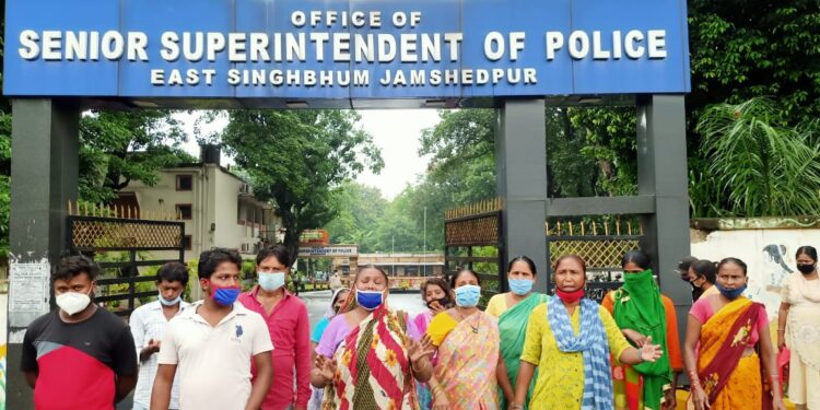 jamshedpur-accident-breaking-सोनारी-कदमा लिंक रोड के पास पल्सर सवार दो युवक पोल से टकराये, दोनों की घटनास्थल पर ही मौत