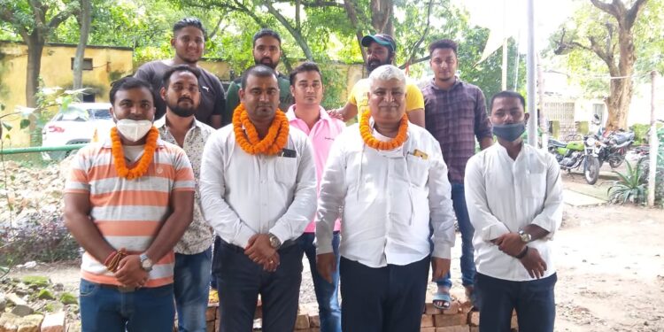 Jharkhand deoghar jdu : देवघर जिला जदयू की कार्यकारिणी तत्काल प्रभाव से भंग, पार्टी की बैठक में जिले में एक लाख सदस्य बनाने का लक्ष्य तय, सदस्यता अभियान के बाद गठित होगी नयी कार्यकारिणी Jharkhand deoghar jdu : देवघर जिला जदयू की कार्यकारिणी तत्काल प्रभाव से भंग, पार्टी की बैठक में जिले में एक लाख सदस्य बनाने का लक्ष्य तय, सदस्यता अभियान के बाद गठित होगी नयी कार्यकारिणी