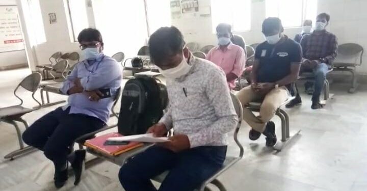 Jamshedpur- Para-Medical-Staff : स्थायीकरण व वेतन विसंगतियों को लेकर स्वास्थ्य मंत्री से मिला पारा मेडिकल स्टाफ एसोसिएशन, बाहरी की बहाली पर रोक के लिए नियमावली बनाने का दबाव