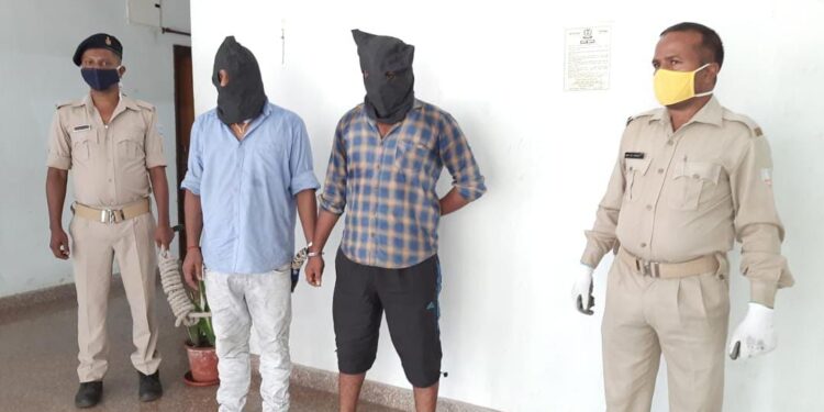 Jamshedpur-Parsudih-Police-Success : परसुडीह में आटोमेटिक देशी पिस्टल के साथ बागबेड़ा का युवक गिरफ्तार, दो मैगजीन व 10 राउंड जिंदा कारतूस भी बरामद
