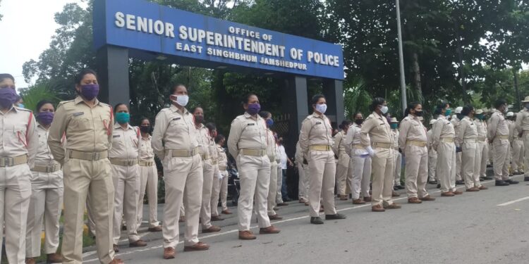 jamshedpur-non-appointment of assistant police across the state- राज्य भर के सहायक पुलिस नियुक्ति न होने पर नाराज, 4 से काला बिल्ला लगाकर करेंगे काम, 6 से अनिश्चतकालिन हड़ताल jamshedpur-non-appointment of assistant police across the state- राज्य भर के सहायक पुलिस नियुक्ति न होने पर नाराज, 4 से काला बिल्ला लगाकर करेंगे काम, 6 से अनिश्चतकालिन हड़ताल