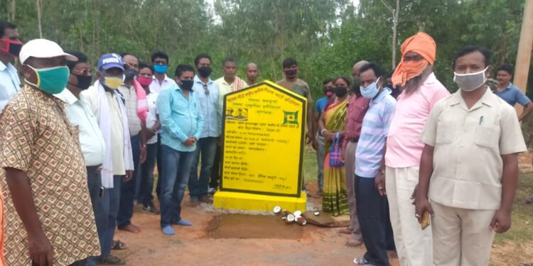 jamshedpur-rural-चाकुलिया खेल मैदान निर्माण का विधायक ने किया शिलान्यास, खिलाड़ी अब निखार सकेंगे अपनी प्रतिमा, प्रतिभावान को होगा फायदा