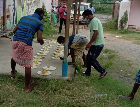 jamshedpur-rural-घाटशिला बीडीओ ने गालुडीह क्वारंटाइन सेंटर का निरीक्षण किया,प्रखंड आपूर्ति पदाधिकारी ने पीडीएस दुकानों का किया निरीक्षण jamshedpur-rural-घाटशिला बीडीओ ने गालुडीह क्वारंटाइन सेंटर का निरीक्षण किया,प्रखंड आपूर्ति पदाधिकारी ने पीडीएस दुकानों का किया निरीक्षण
