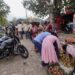 west-singhbhum-चाईबासा बंद टांय-टांय फिस्स, सुबह से खुली रहीं दुकानें, खरीदारों का लगा रहा तांता west-singhbhum-चाईबासा बंद टांय-टांय फिस्स, सुबह से खुली रहीं दुकानें, खरीदारों का लगा रहा तांता