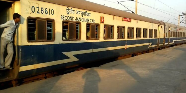 हावड़ा-बड़बिल जनशताब्दी एक्सप्रेस का परिचालन बंद हावड़ा-बड़बिल जनशताब्दी एक्सप्रेस का परिचालन बंद