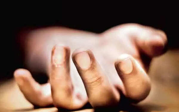 Saraikela-suicide : मां ने ट्यूशन जाने के लिए डांटा, तो छात्रा ने कर ली फांसी लगा कर आत्महत्या