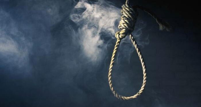 Jamshedpur-suicide : उलीडीह में 16 वर्षीय किशोरी और जुगसलाई में महिला ने फांसी लगाकर की आत्महत्या