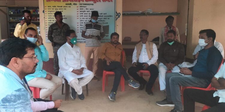 jamshedpur-rural-दुमका उपचुनाव में झामुमो प्रत्याशी बसंत सोरेन के समर्थन में विधायक समीर महंती ने की बैठक, पंचायतवार जायजा लिया और कार्यकर्ताओं में भरा जोश jamshedpur-rural-दुमका उपचुनाव में झामुमो प्रत्याशी बसंत सोरेन के समर्थन में विधायक समीर महंती ने की बैठक, पंचायतवार जायजा लिया और कार्यकर्ताओं में भरा जोश